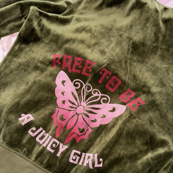 NWT vintage army green “Free to be a Juicy girl” Juicy Couture tracksuit - Picture 4 of 11